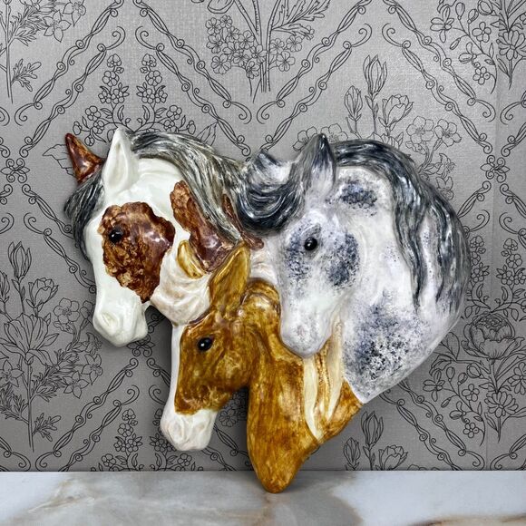 Vintage Ceramic Horse Wall Hanging 3 Horses Form a Heart Shape Mare Filly Colt - Picture 1 of 8